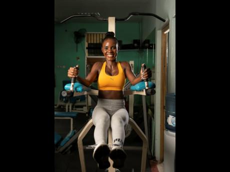 Core workouts are Judy Chloe’s speciality: she believes that it is important to have a strong core. 