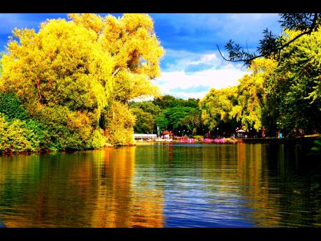 The splendour of Center Island Park in Toronto, Canada.