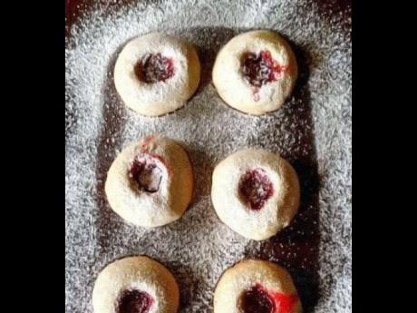 Snickerdoodle cookies or cinnamon sugar cookies are a popular menu item for Dough Worry.
