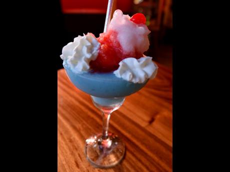 Cool down with this summer bounce mixed drink. 