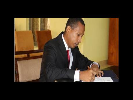 Shyne Barrow appointed Opposition Leader for a second time