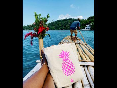 Tee Tingz Designz has expanded its offerings to include personalised tote bags.