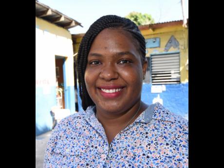 Asha Murray is dedicated to helping others succeed through the Each One Help One Foundation.