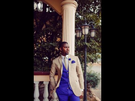 Blue and brown were the couple’s chosen colours for the day, symbolising royalty and strength.