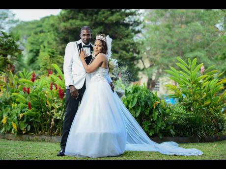 Credit: Sebastian Photography It’s a regal look of love from Mr and Mrs Vanzie.