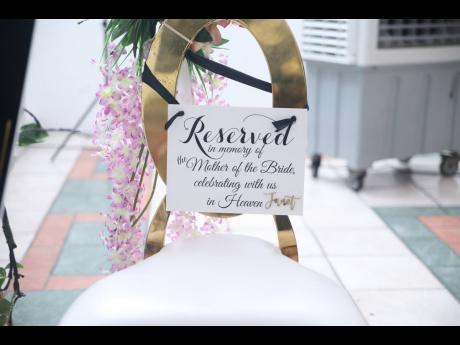 Though Roejan’s mother was not there in person, having passed before the proposal, they made space for her to join in the magical moment in spirit. Before her passing, her mother was instrumental in planning the proposal and wedding.