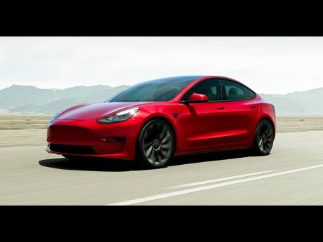 Tesla Model 3.