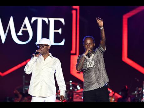 Hammond (left), shared the stage with dancehall artiste Popcaan. Together they performed 'God is Love'.