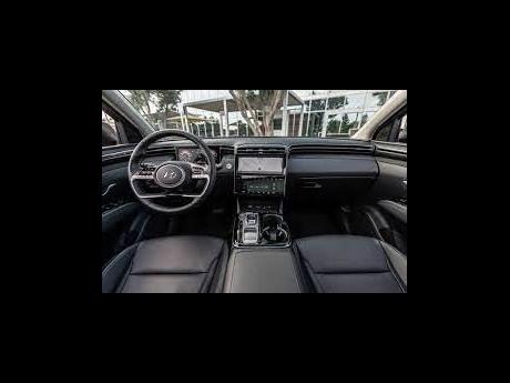 Hyundai Tucson Plug-in interior.