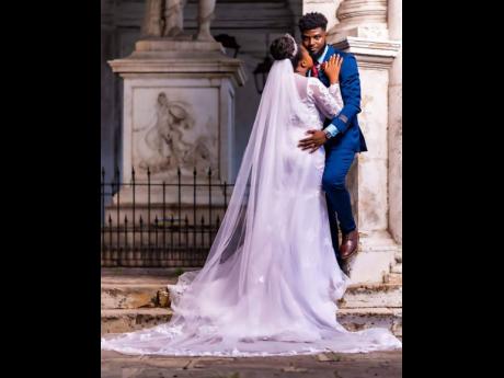 With just a click and a share, this couple went from having a mutual friend to finding each other, falling in love and living happily ever after. 