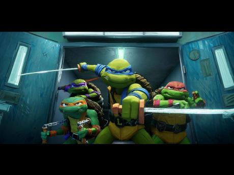 In Teenage Mutant Ninja Turtles: Mutant Mayhem, after years of being sheltered from the human world, the Turtle brothers set out to win the hearts of New Yorkers and be accepted as normal teenagers through heroic acts. Their new friend, April O’Neil, hel