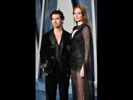  Joe Jonas (left), and Sophie Turner.