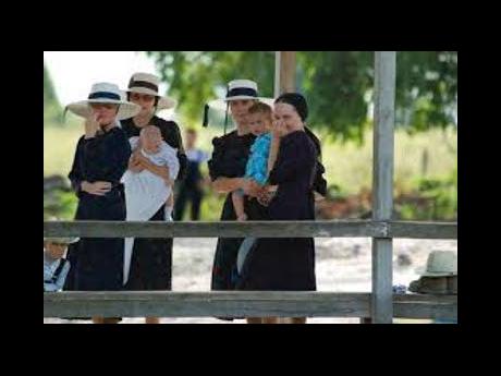 A group of Menonites