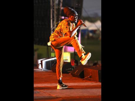 Anthony B concluded the first night of Rebel Salute with a highly anticipated and energetic performance.