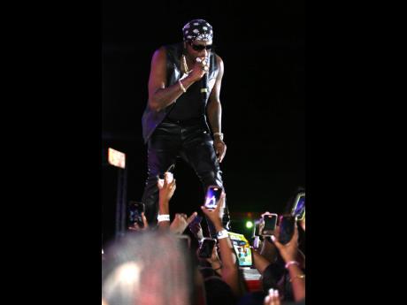 Ding Dong performing at Shenseea’s birthday party last Friday.