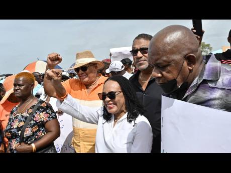 Some of the senior PNP officials participating in Monday’s protest.