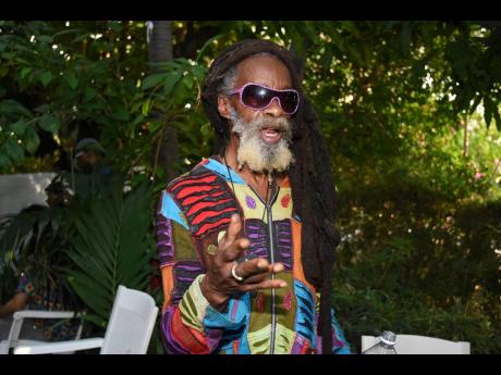 Legendary guitarist Earl ‘Chinna’ Smith celebrates his milestone 70th birthday today. 