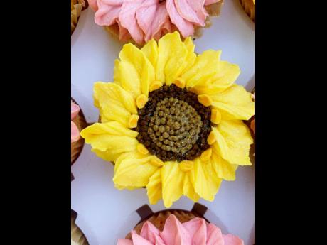 Russell added this gorgeous sunflower to her floral cupcake arrangement for a client. 