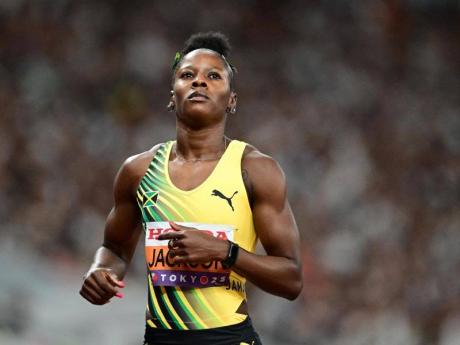 Credit: Gladstone Taylor In the first semifinal of the night, Jackson clocked a season’s best 21.99 seconds to advance ahead of the pack.