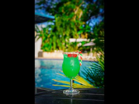 The elf elixir — with amaretto liqueur and pineapple juice in its composition — was crafted by mixologist Duval Rowe. 