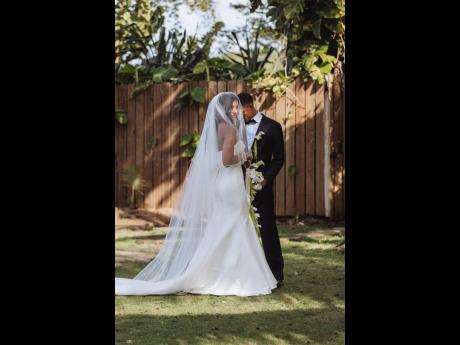 Before the ceremony, Jordanne and Brandon shared a private first look. For Brandon, seeing Jordanne “instantly settled his spirit” and eased the day’s nerves.